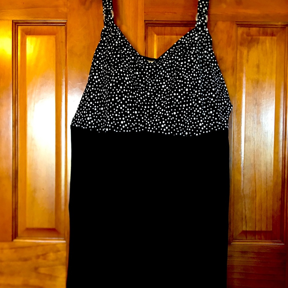 NWT SwimDress B&W Polka Dot w/Tummy Control